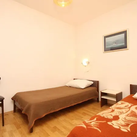 With A Parking Space - 8469 Appartement Ugljan